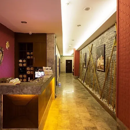 Ramada Hotel Side