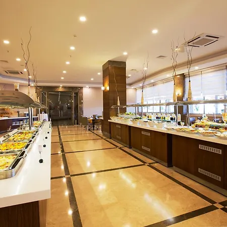 Hotel Ramada 4*
